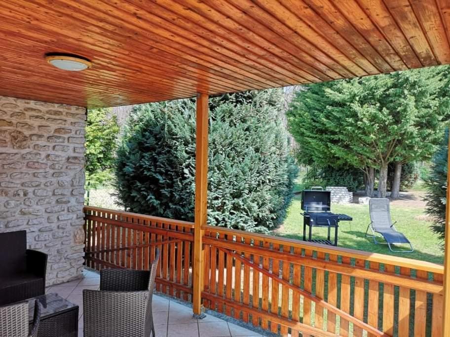 Erdoszeli Vendeghaz Apartment Dudar Exterior photo